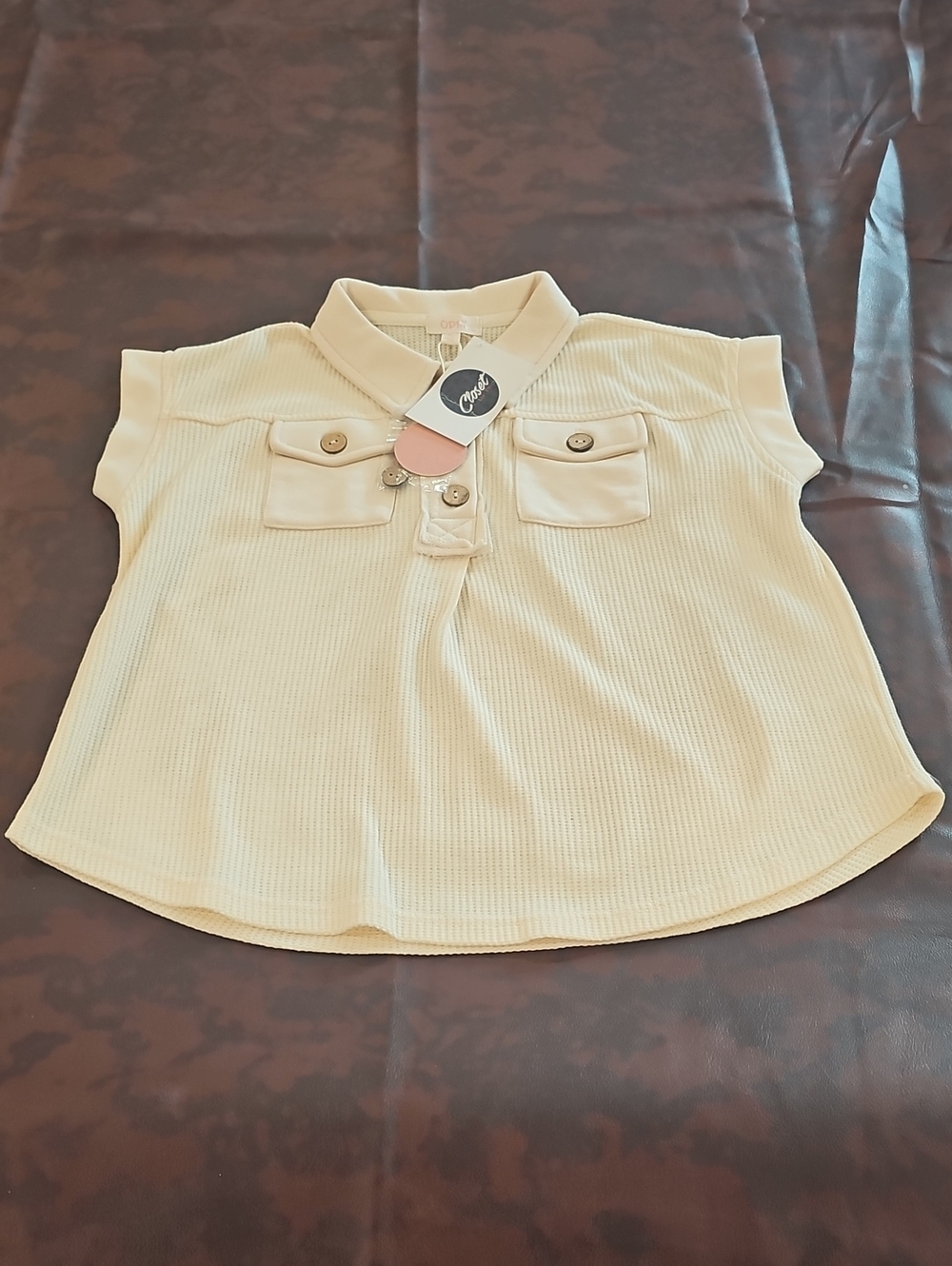 V Yellow Oddi Closet Collections Shirt Size XL - Picture 2 of 7